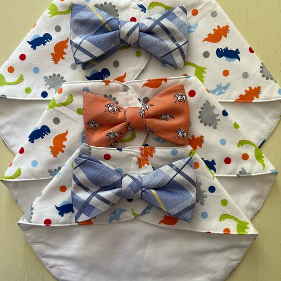 BOWTIE CAPES - Picture 5 of 5